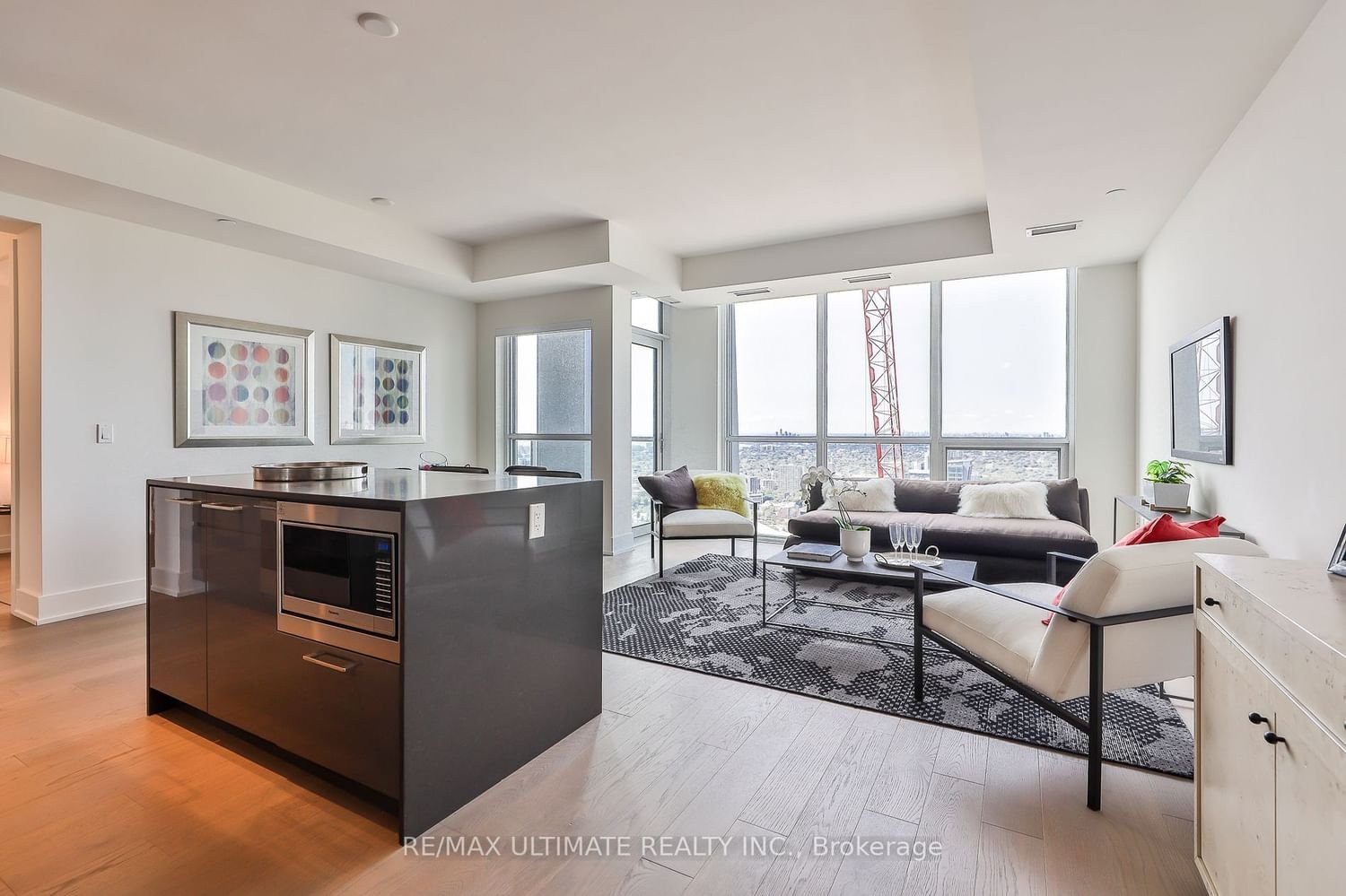 1 Yorkville Ave, unit 4703 for sale - image #1