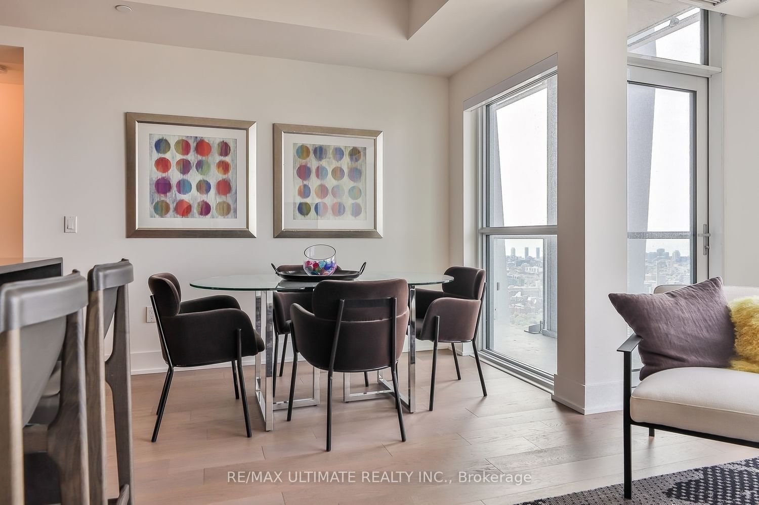 1 Yorkville Ave, unit 4703 for sale - image #8