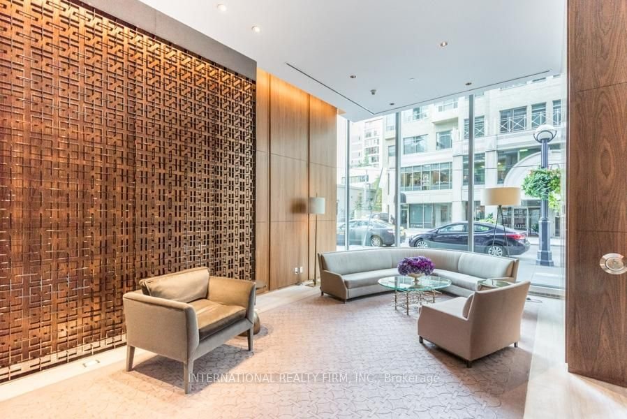 55 Scollard St, unit 702 for rent in Yorkville - image #3
