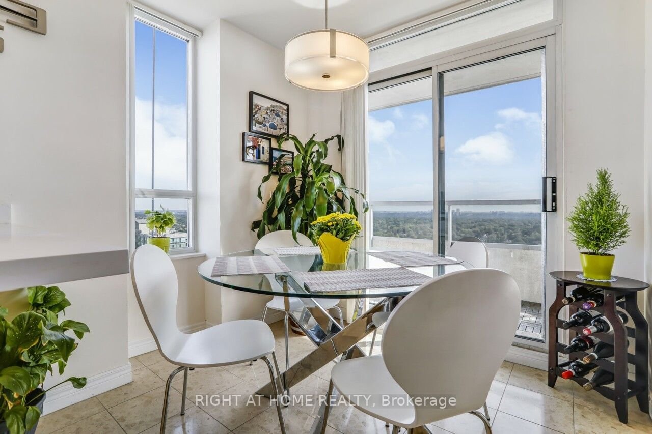 23 Hollywood Ave, unit 3205 for sale - image #12