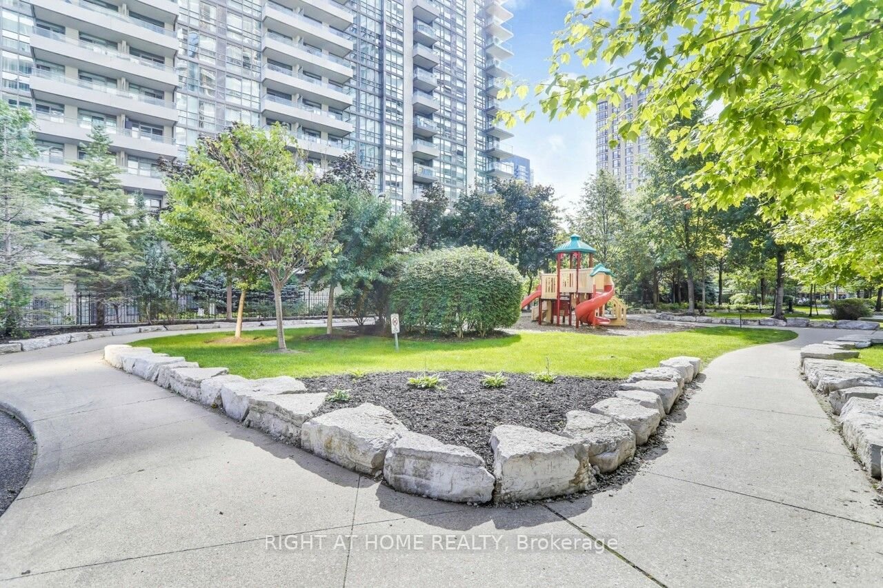 23 Hollywood Ave, unit 3205 for sale - image #32