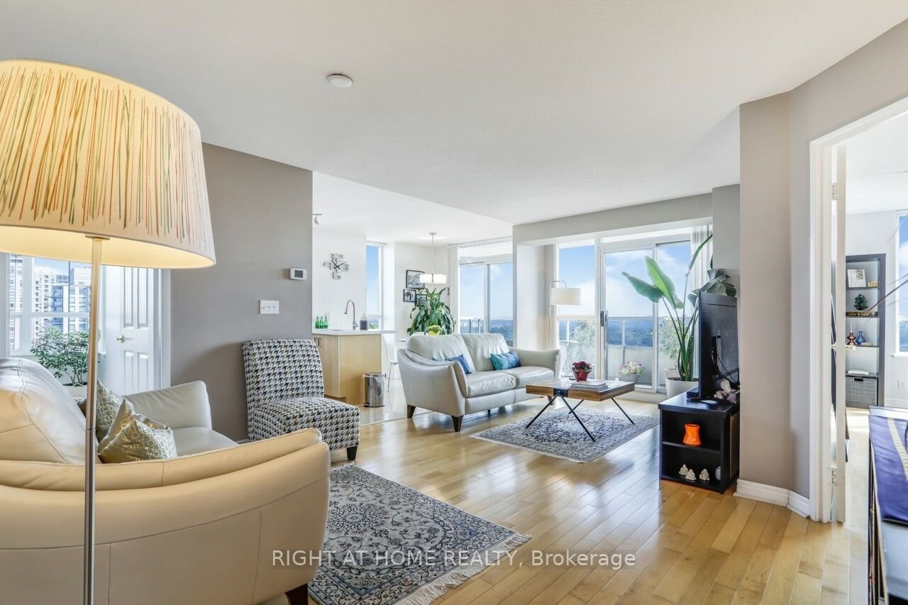 23 Hollywood Ave, unit 3205 for sale - image #4