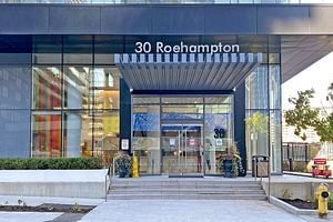 30 Roehampton Ave, unit 413 for rent - image #2