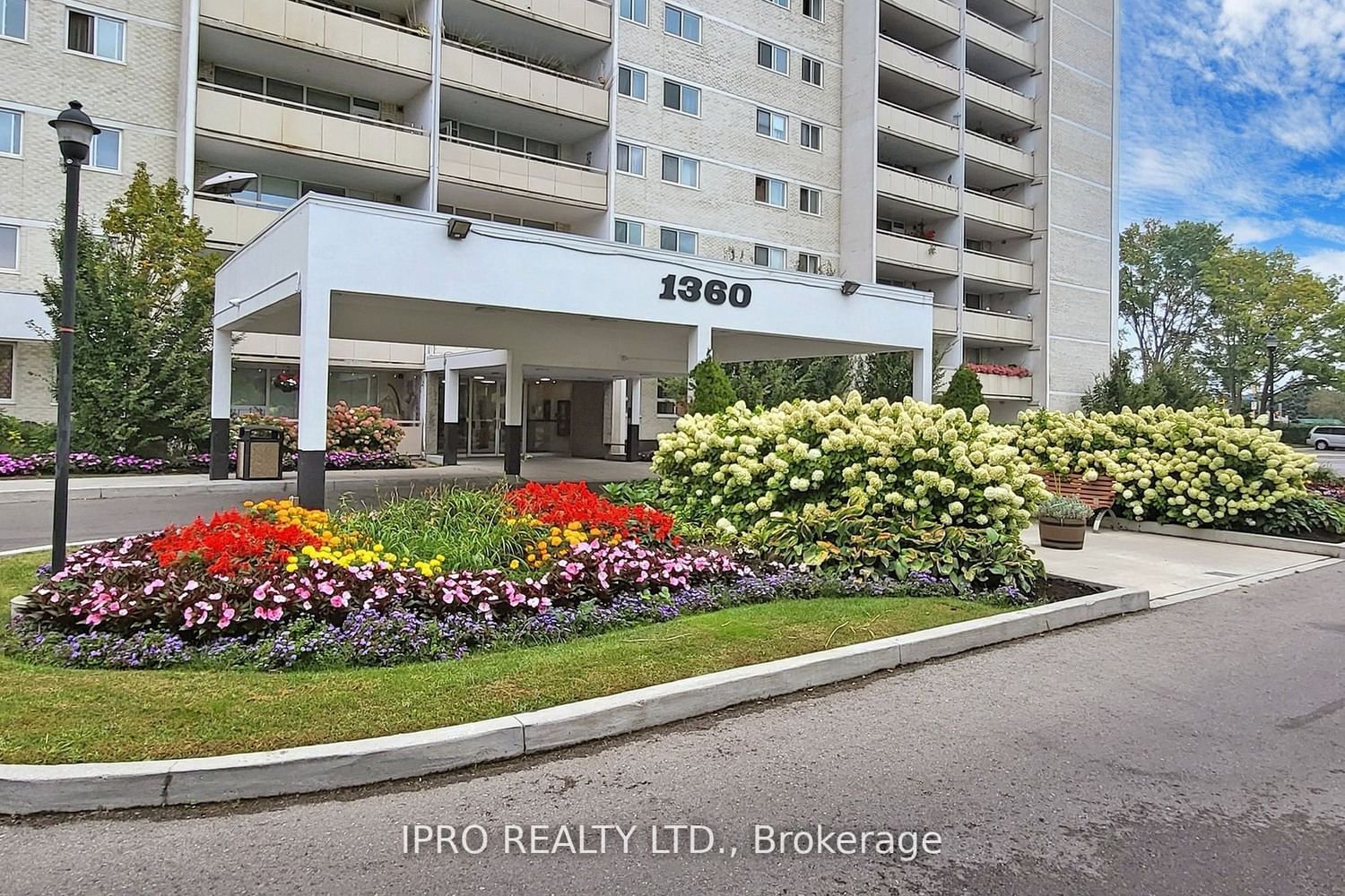 1360 York Mills Rd N, unit 1004 for rent - image #3