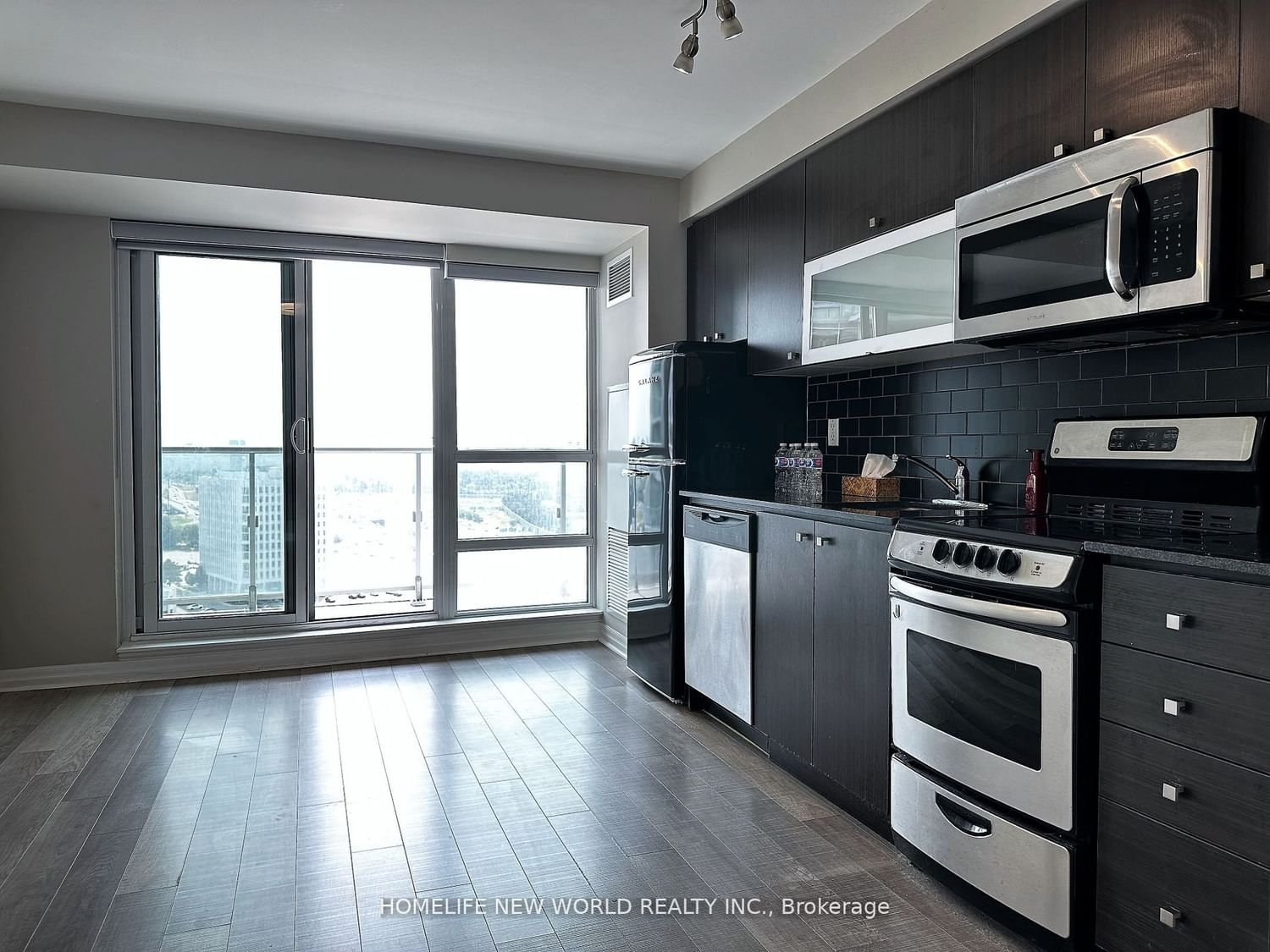 2015 Sheppard Ave E, unit 2001 for rent in Henry Farm - image #2