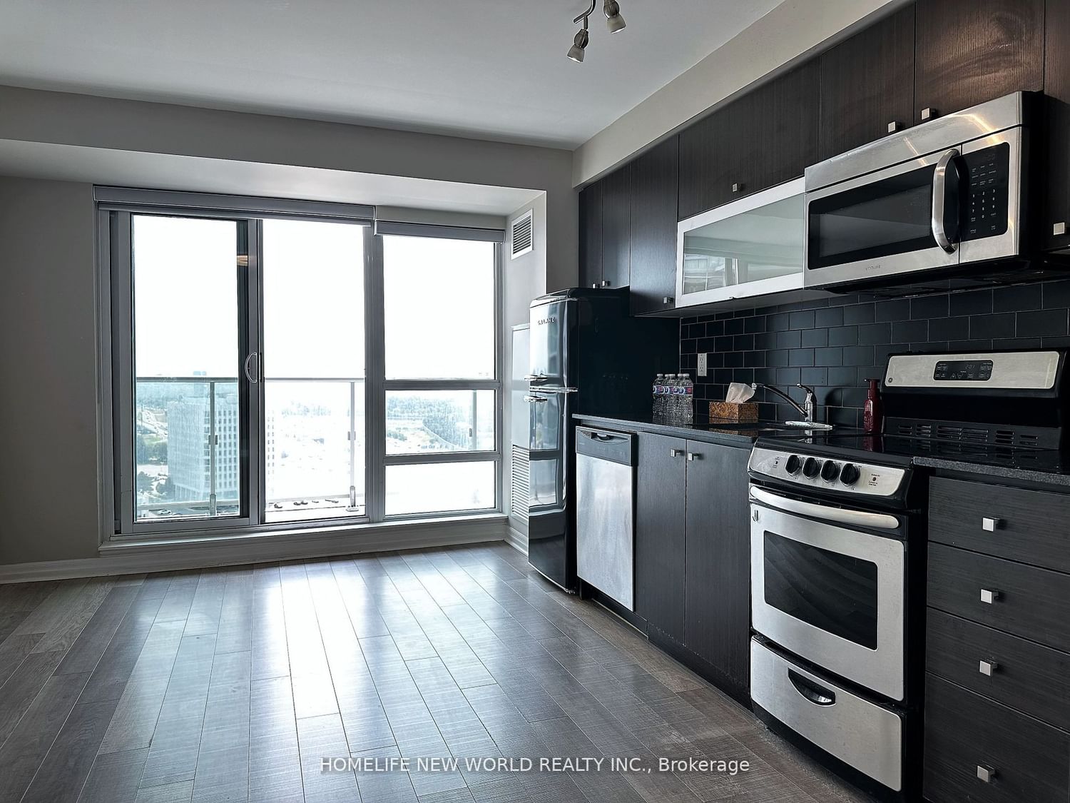 2015 Sheppard Ave E, unit 2001 for rent - image #2