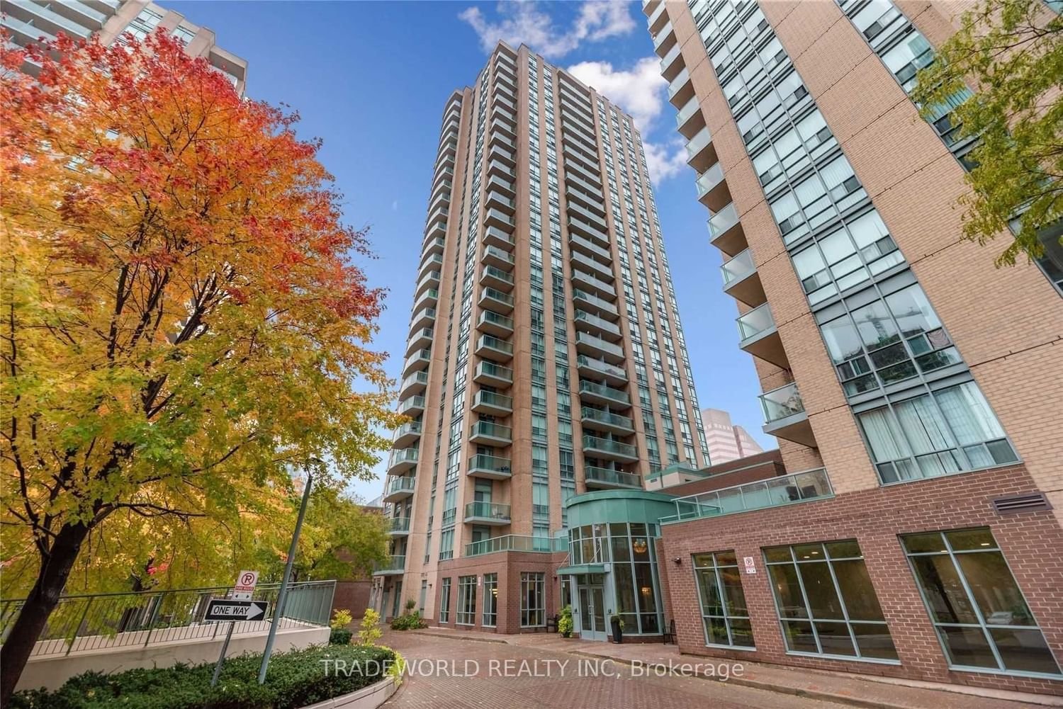 22 Olive Ave, unit 1611 for rent - image #1