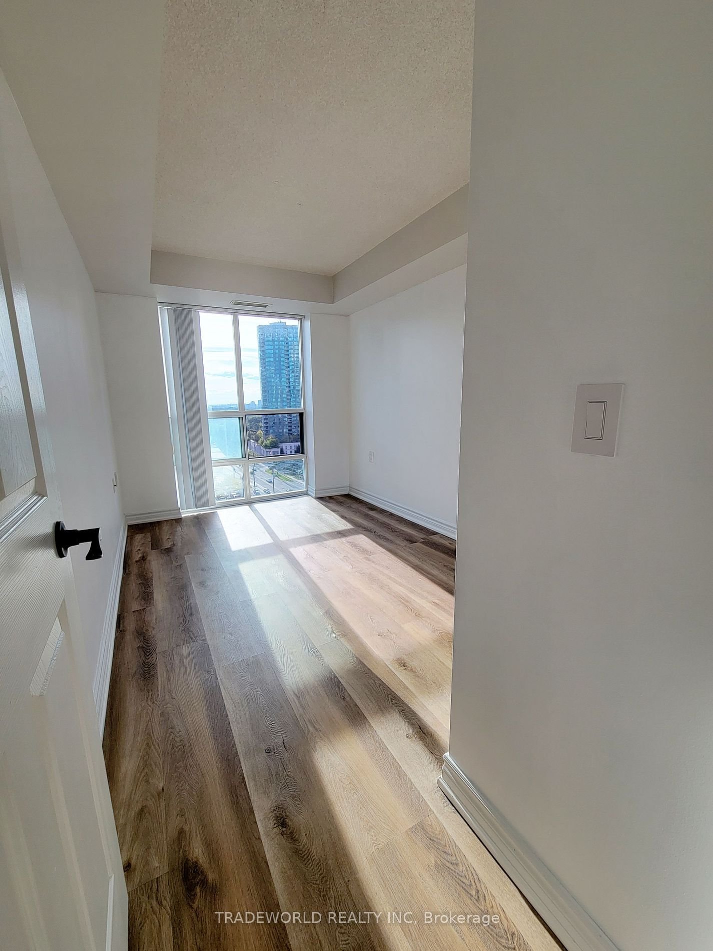 22 Olive Ave, unit 1611 for rent - image #7