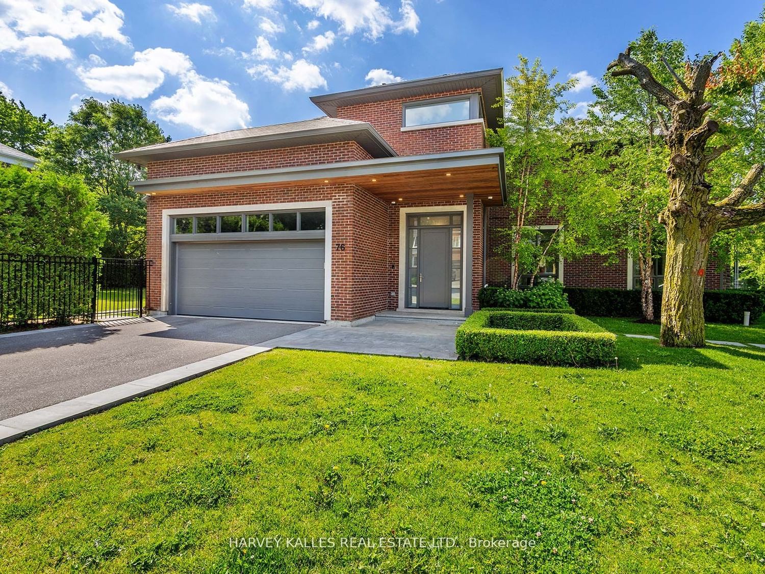 76 Strathearn Rd for sale in Humewood | Cedarvale - image #1