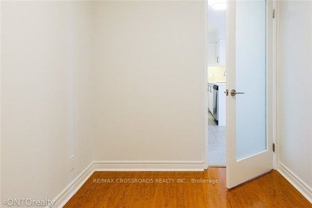 23 Hollywood Ave, unit 3106 for rent - image #15