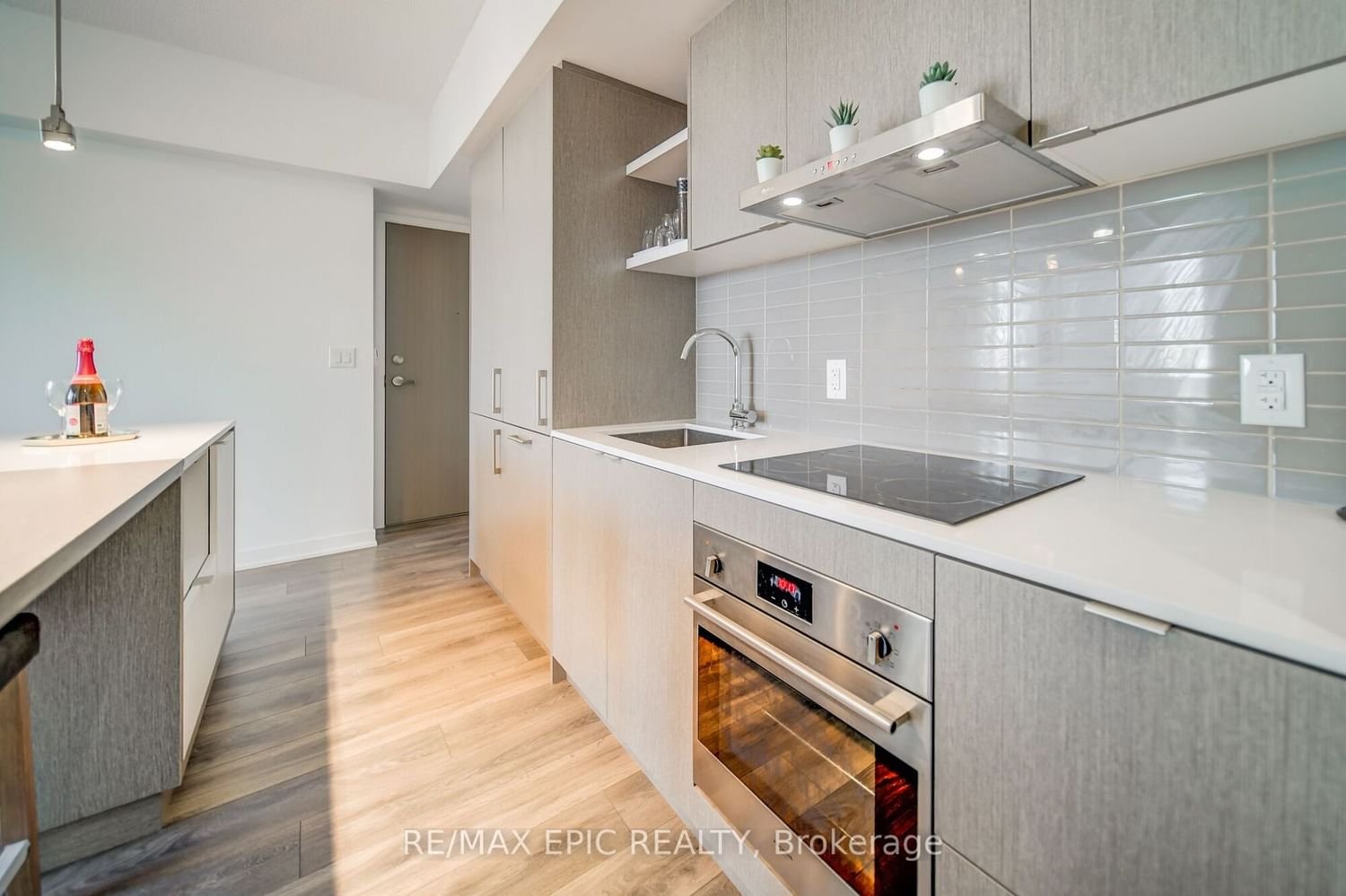 100 Harbour St, unit 4601 for sale in The Waterfront - image #2