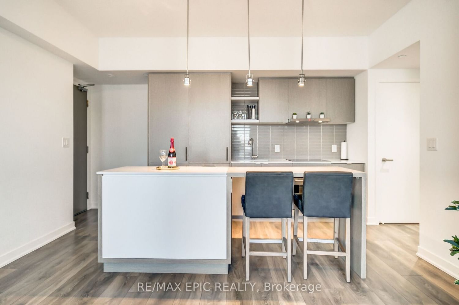 100 Harbour St, unit 4601 for sale in The Waterfront - image #4
