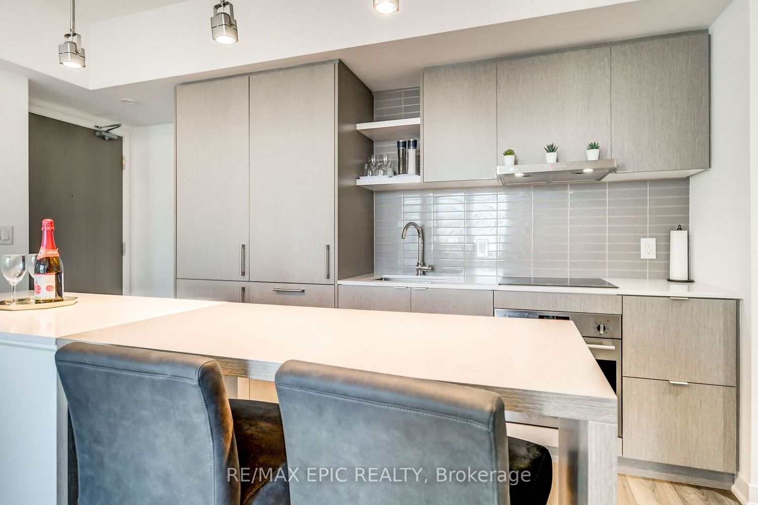 100 Harbour St, unit 4601 for sale in The Waterfront - image #5