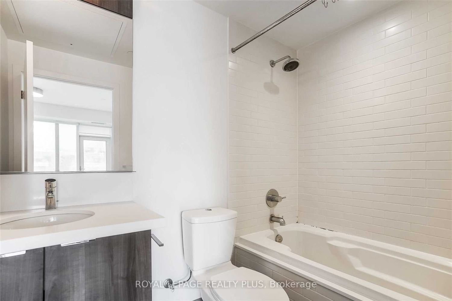 21 Widmer St, unit 911 for rent - image #13
