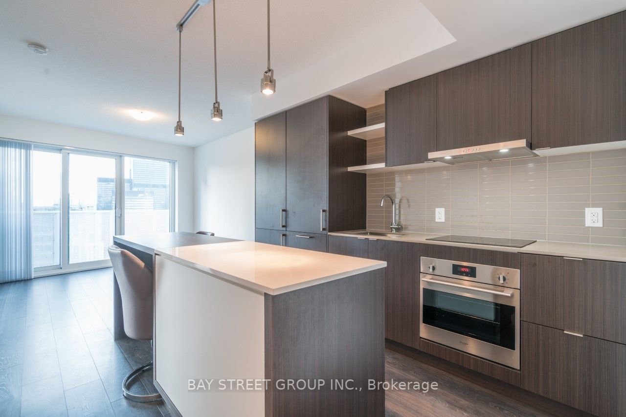 100 Harbour St, unit 4503 for rent in The Waterfront - image #2