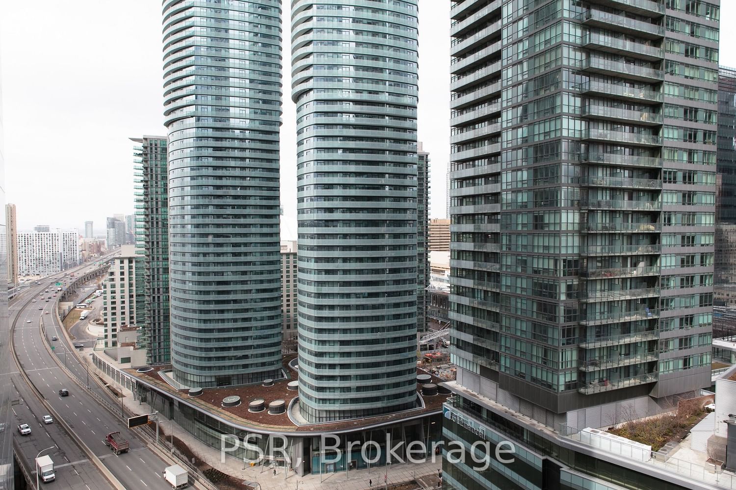 100 Harbour St, unit 2001 for rent