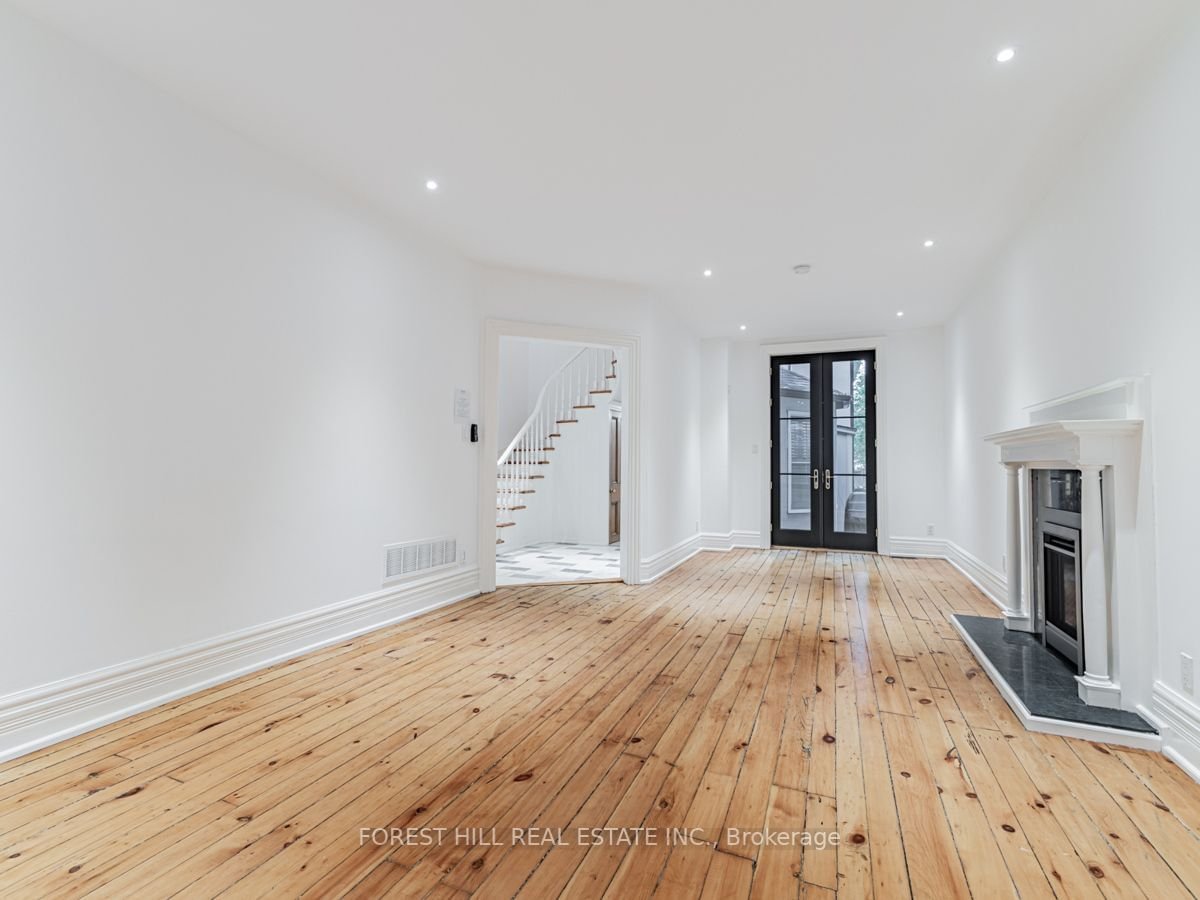 9 Lowther Ave for rent  - image #8
