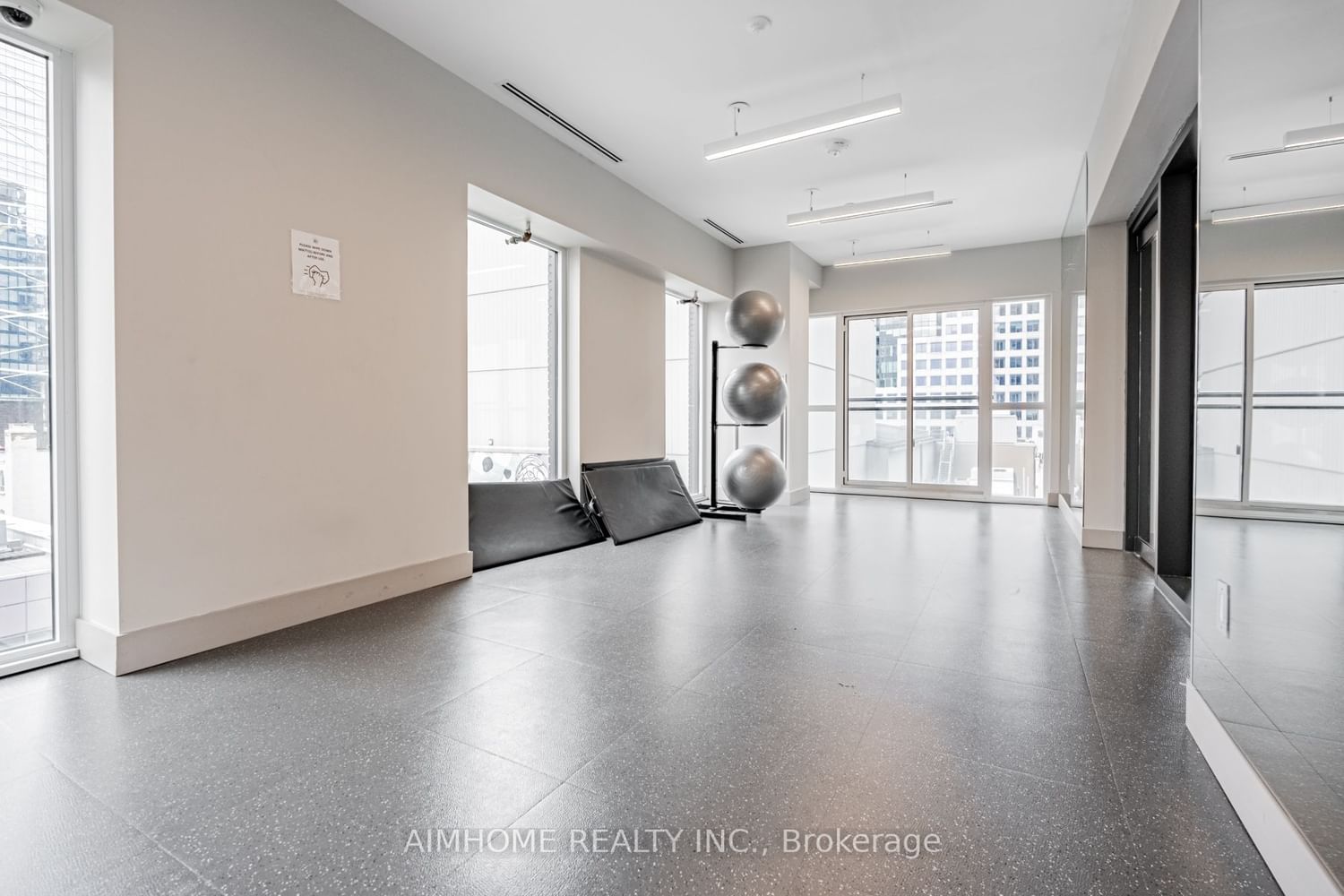 99 John St, unit 2809 for sale - image #22