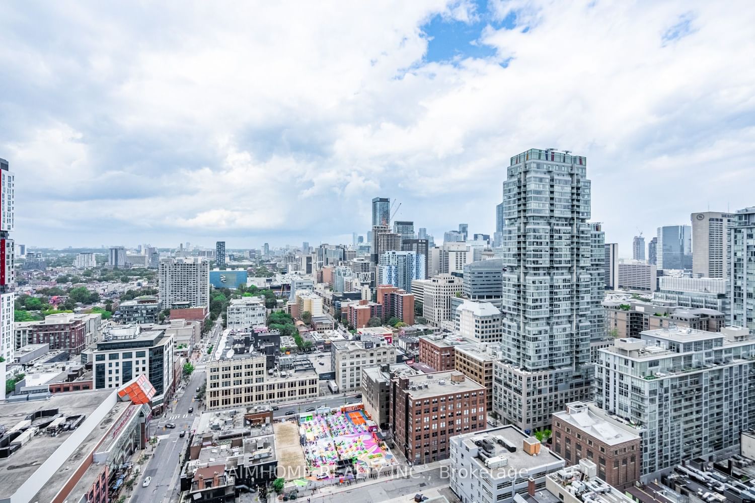 99 John St, unit 2809 for sale