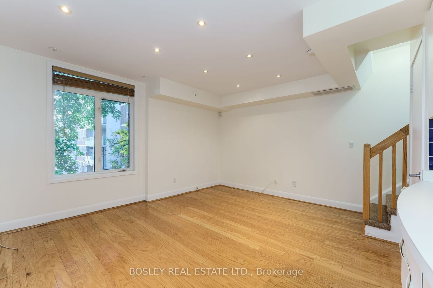 415 Jarvis St, unit 379 for rent - image #3
