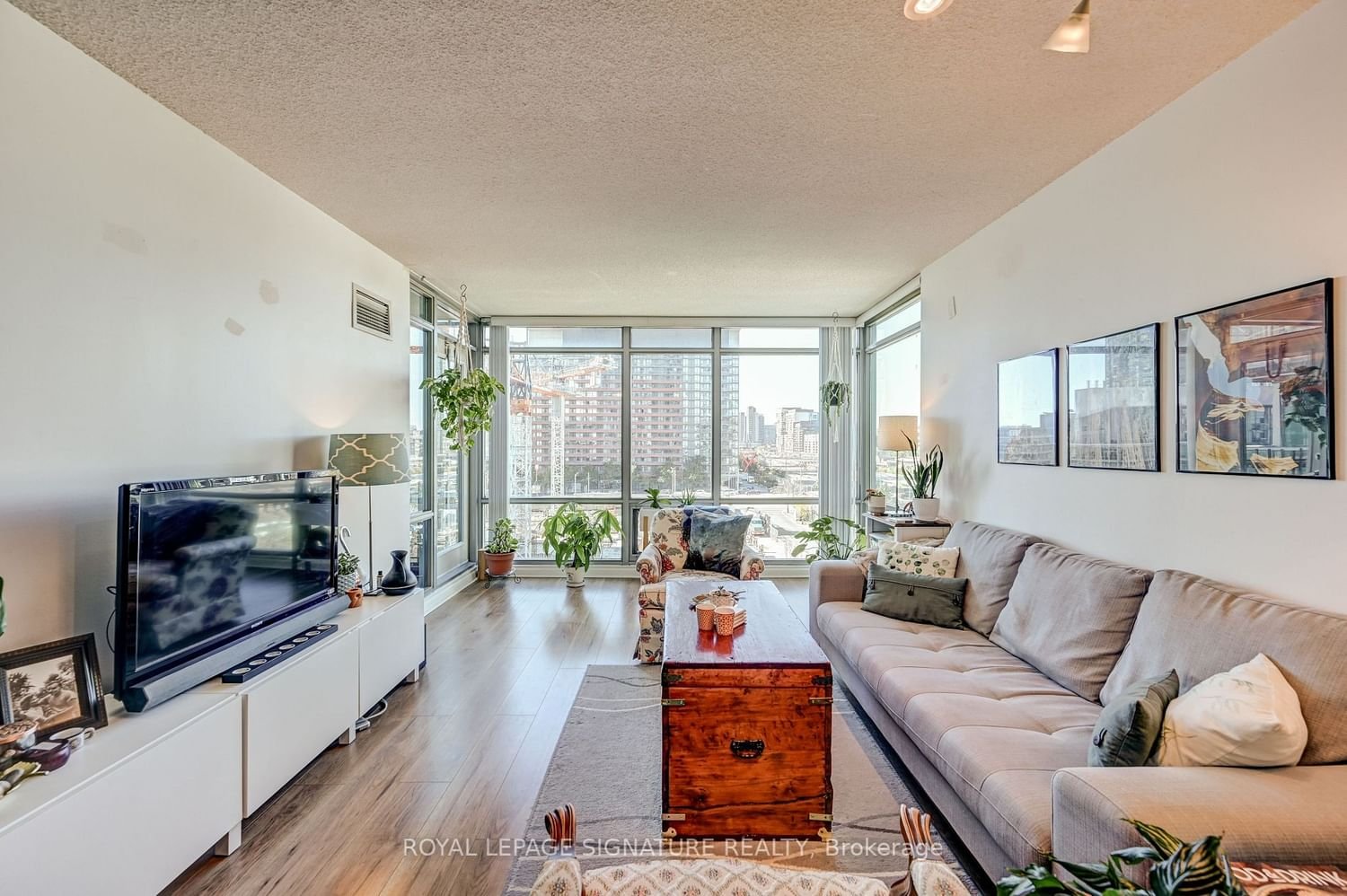 81 Navy Wharf Crt, unit 809 for rent - image #8
