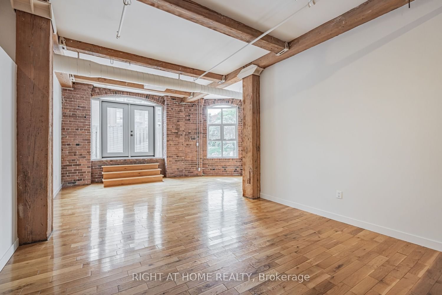 90 Sherbourne St, unit 205 for rent in St. Lawrence - image #3