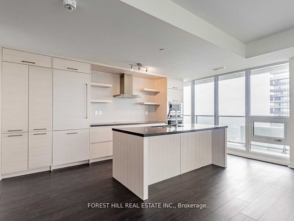 2221 Yonge St, unit 5801 for rent - image #9