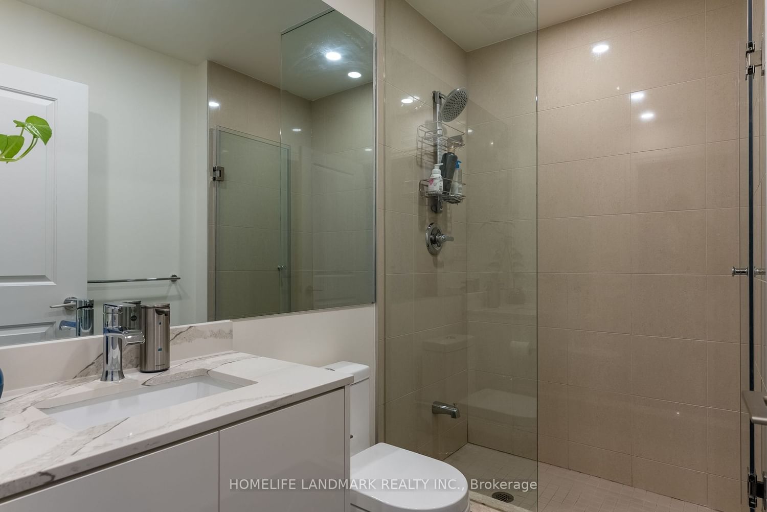 8 The Esplanade, unit 2811 for rent