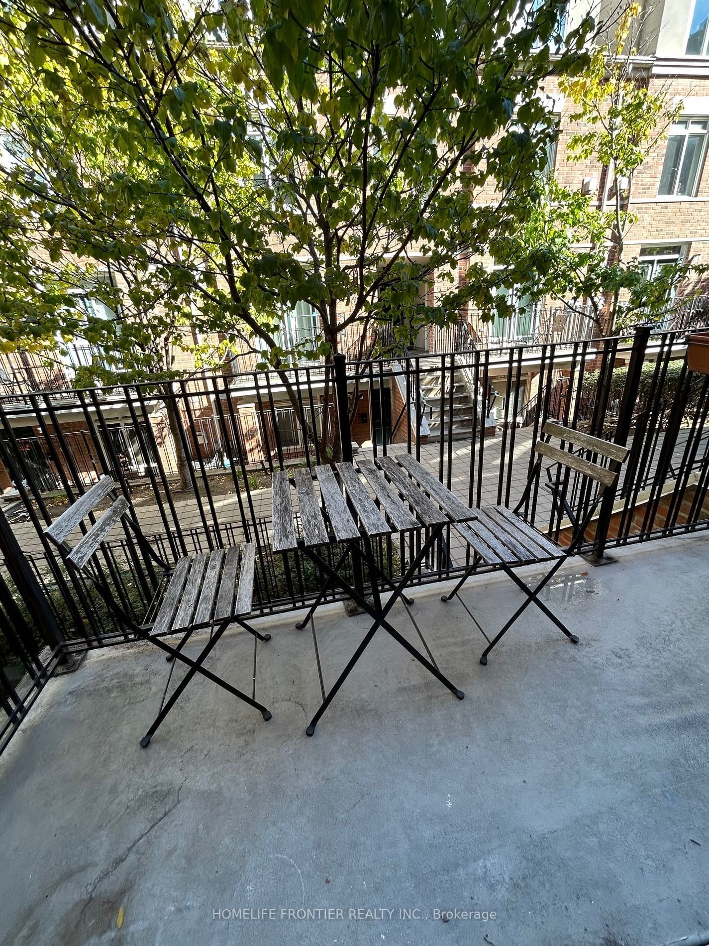 415 Jarvis St, unit 230 for rent - image #19