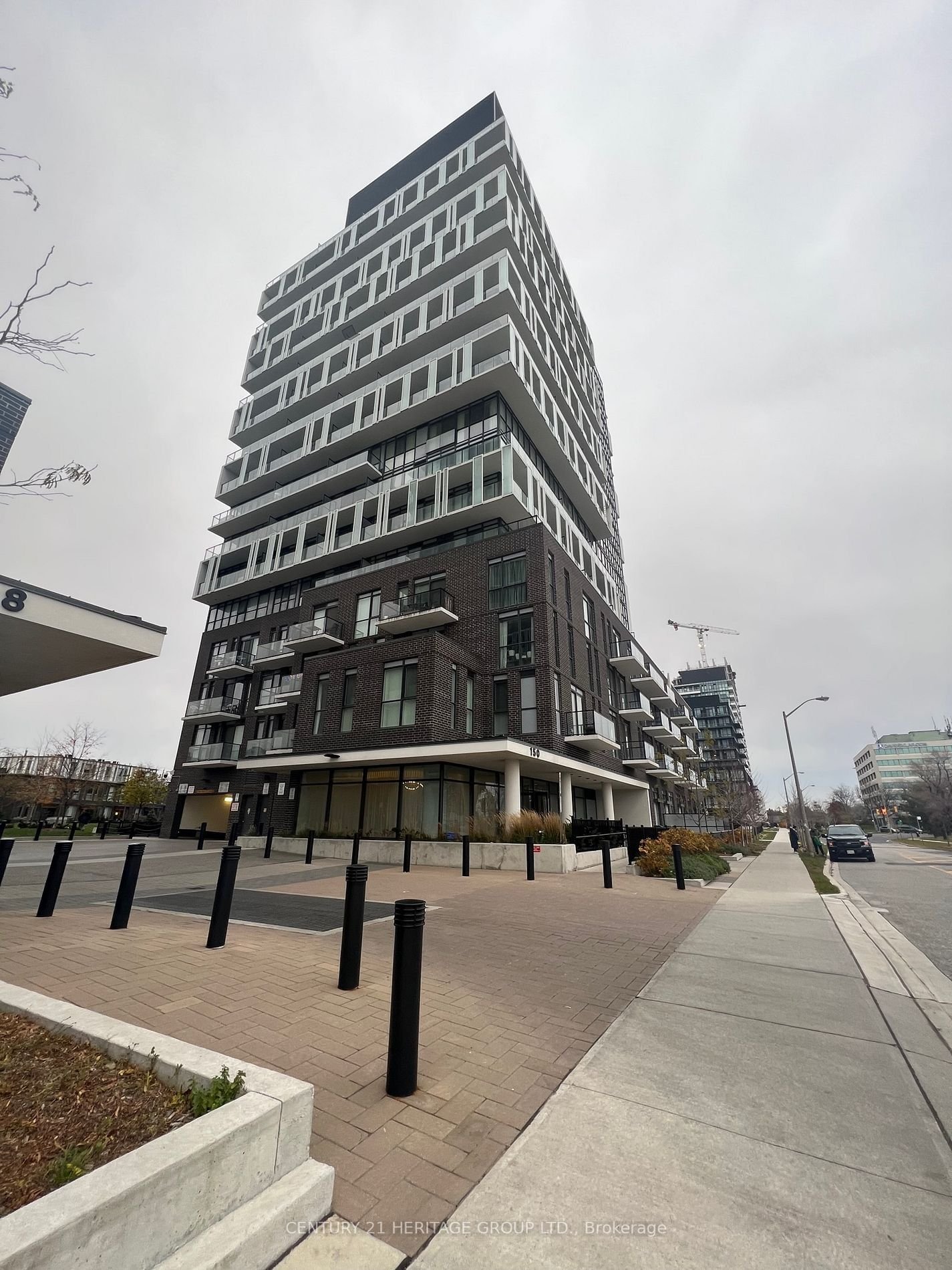 150 Fairview Mall Dr, unit 904 for rent - image #1