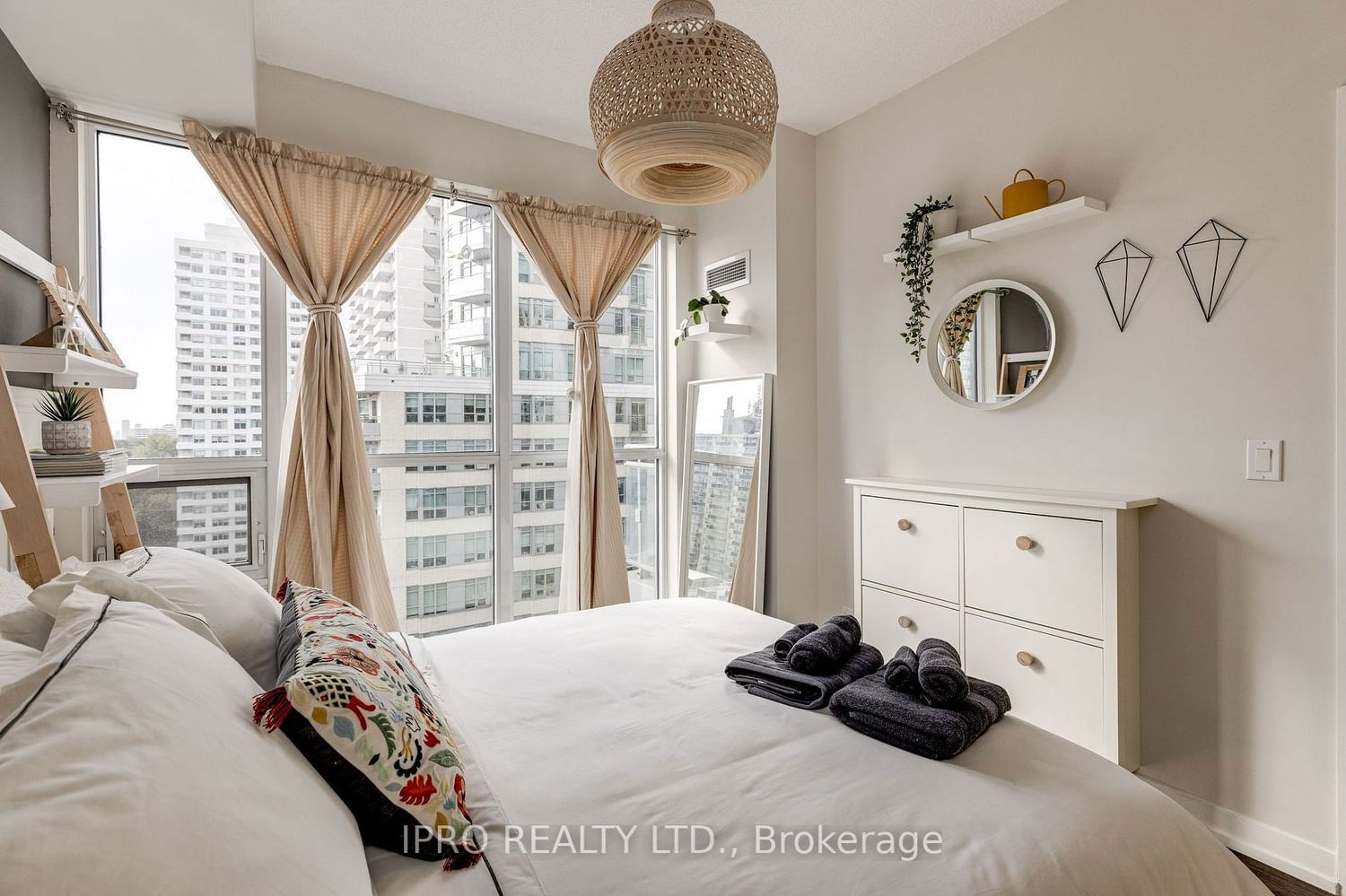 98 Lillian St, unit 1019 for sale - image #8