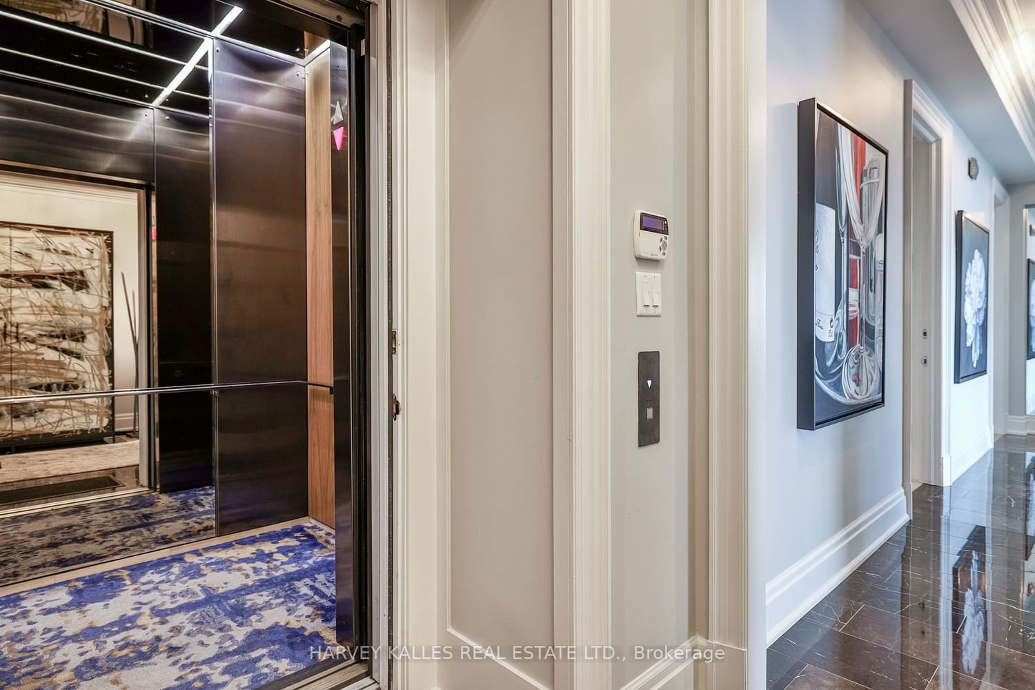 50 Yorkville Ave, unit 3603 for sale in Yorkville - image #3