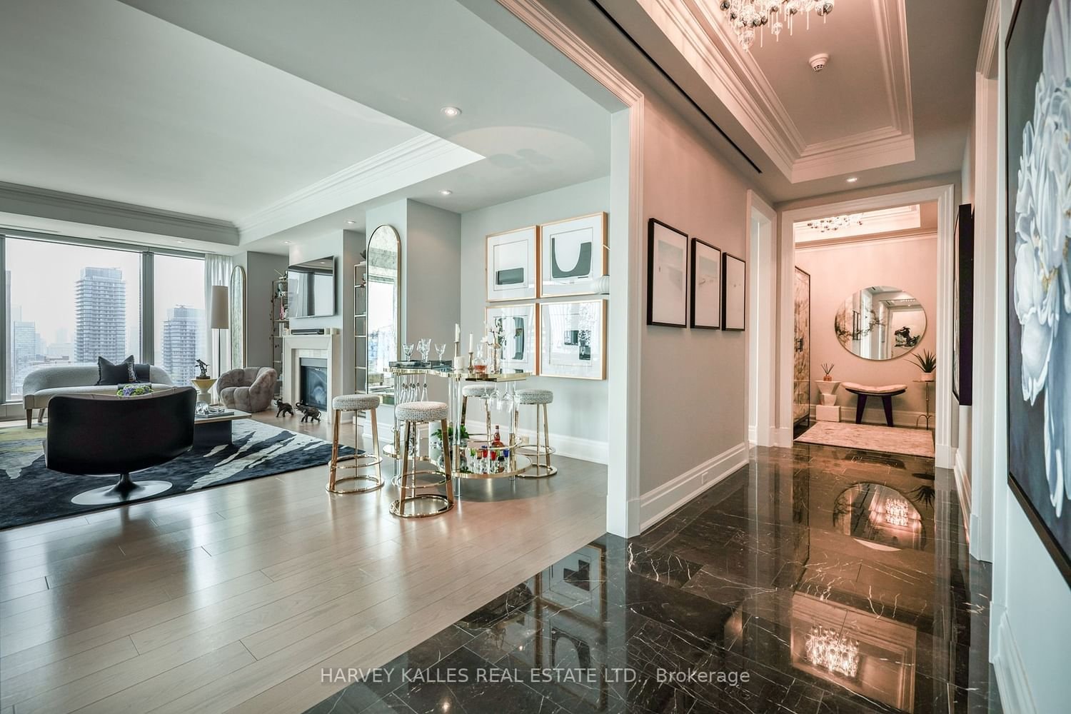 50 Yorkville Ave, unit 3603 for sale in Yorkville - image #4