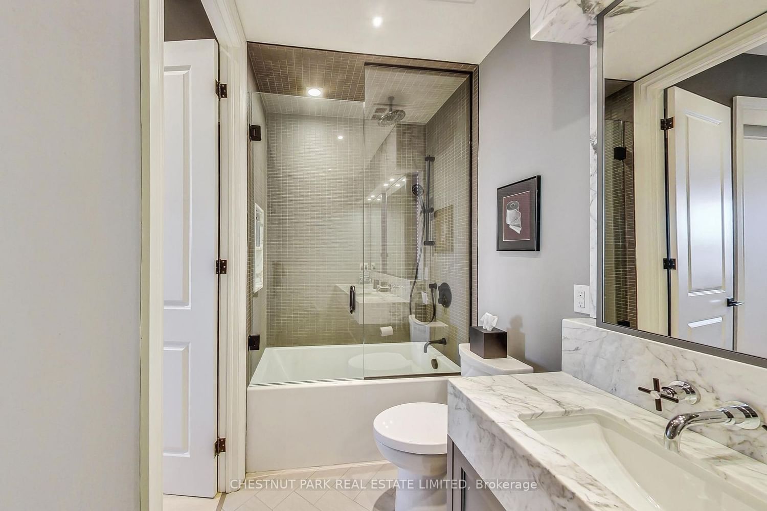 48 St Clair Ave W, unit 1104 for sale - image #9