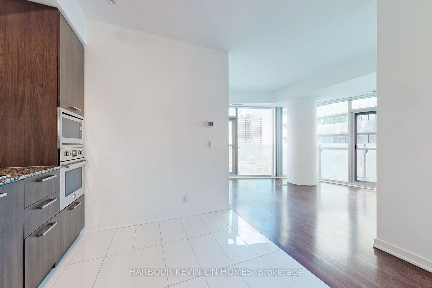 14 York St, unit 1205 for rent