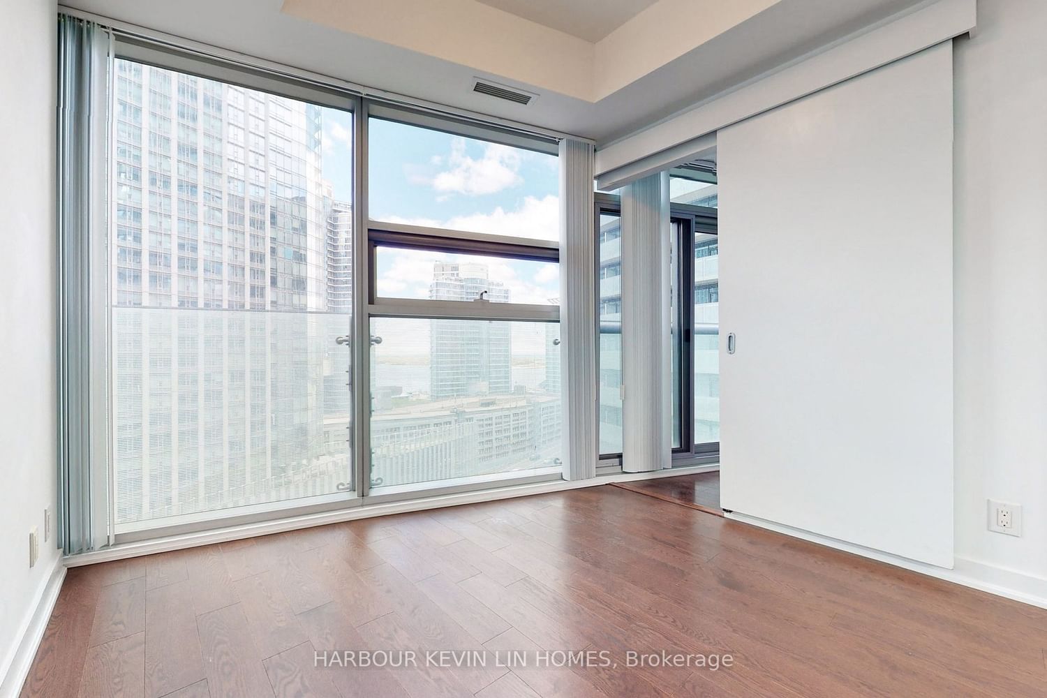 14 York St, unit 1205 for rent - image #27