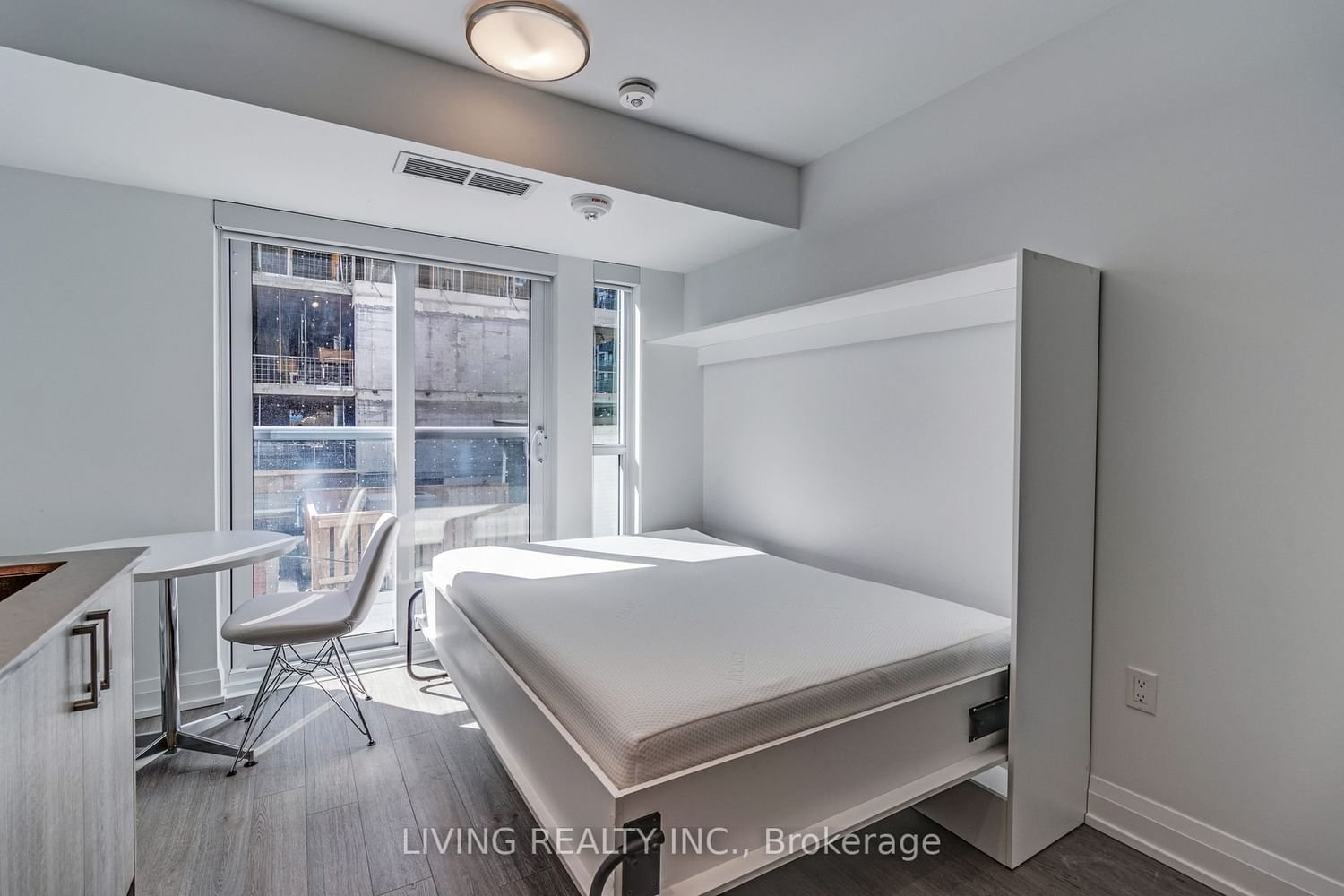 77 Mutual St, unit 306 for rent - image #23