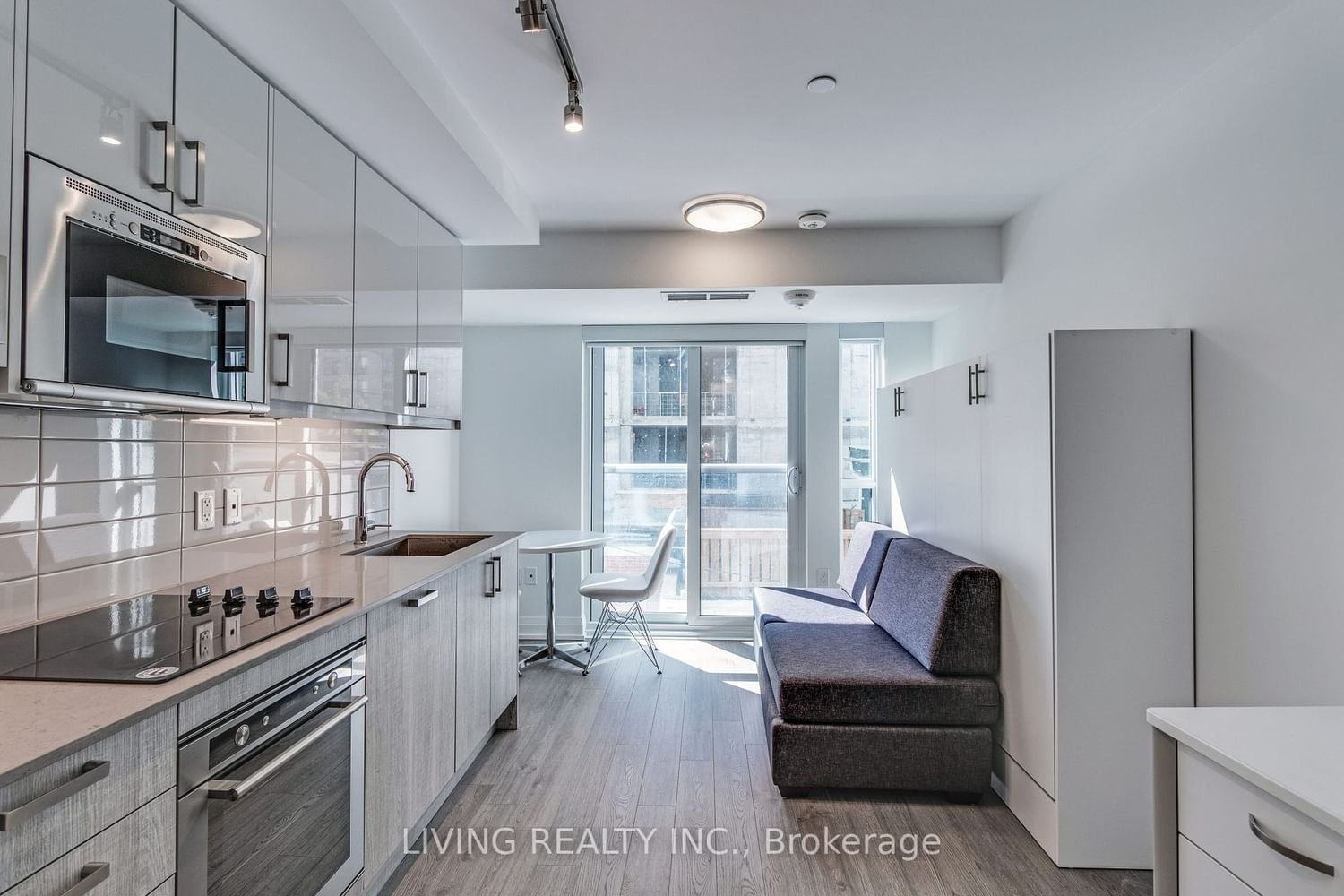 77 Mutual St, unit 306 for rent - image #25