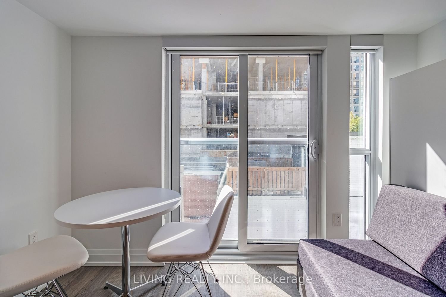 77 Mutual St, unit 306 for rent - image #26