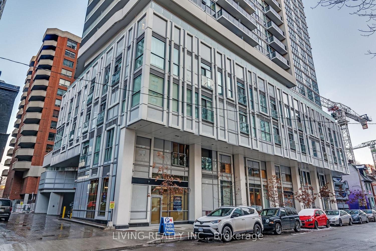 77 Mutual St, unit 306 for rent - image #5
