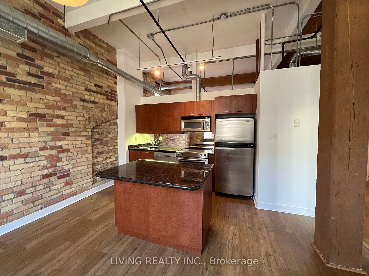 955 Queen St W, unit 218 for rent in Queen West - image #4