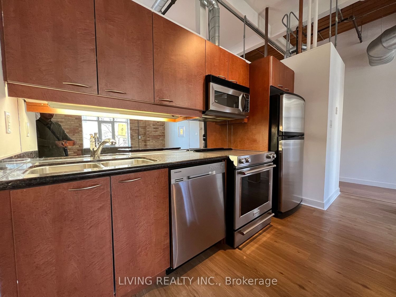 955 Queen St W, unit 218 for rent in Queen West - image #5