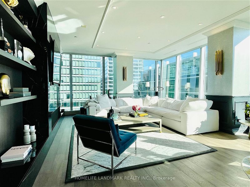 183 Wellington St W, unit 3804 for sale in King West - image #2