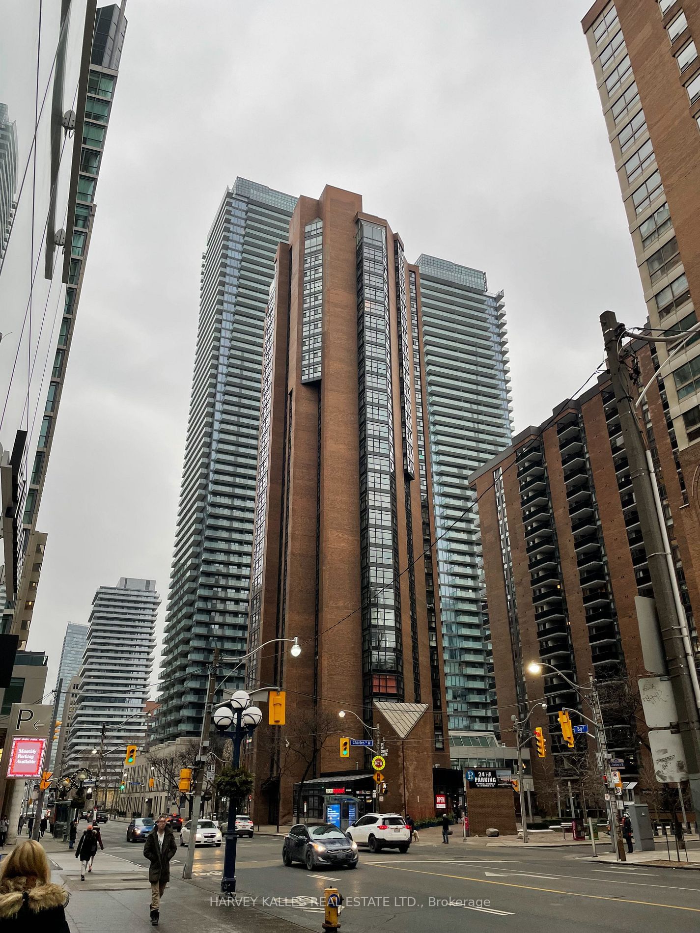 55 Charles St W, unit 3101 for rent