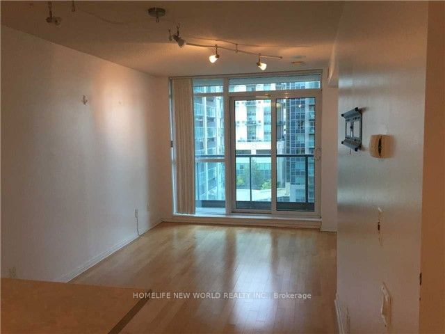 28 Harrison Garden Blvd, unit 910 for rent - image #7