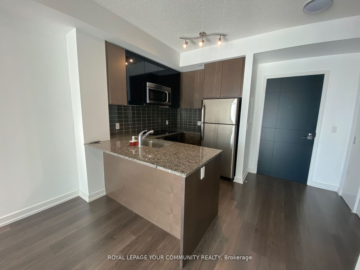 89 Dunfield Ave, unit 1508 for rent - image #4