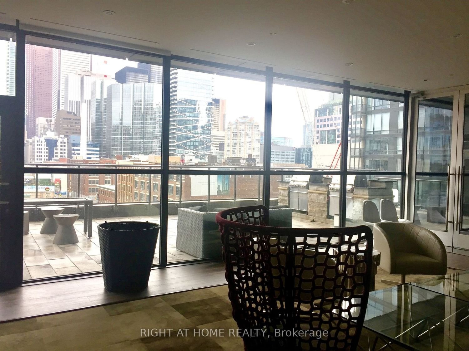 290 Adelaide St W, unit 1310 for rent - image #19