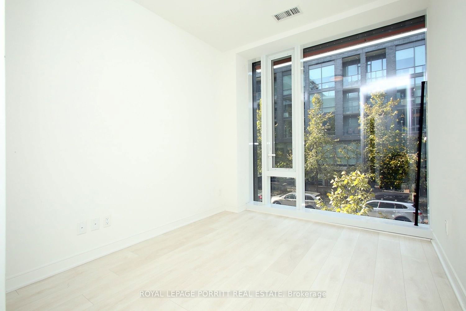 180 Mill St, unit S132 for rent - image #16