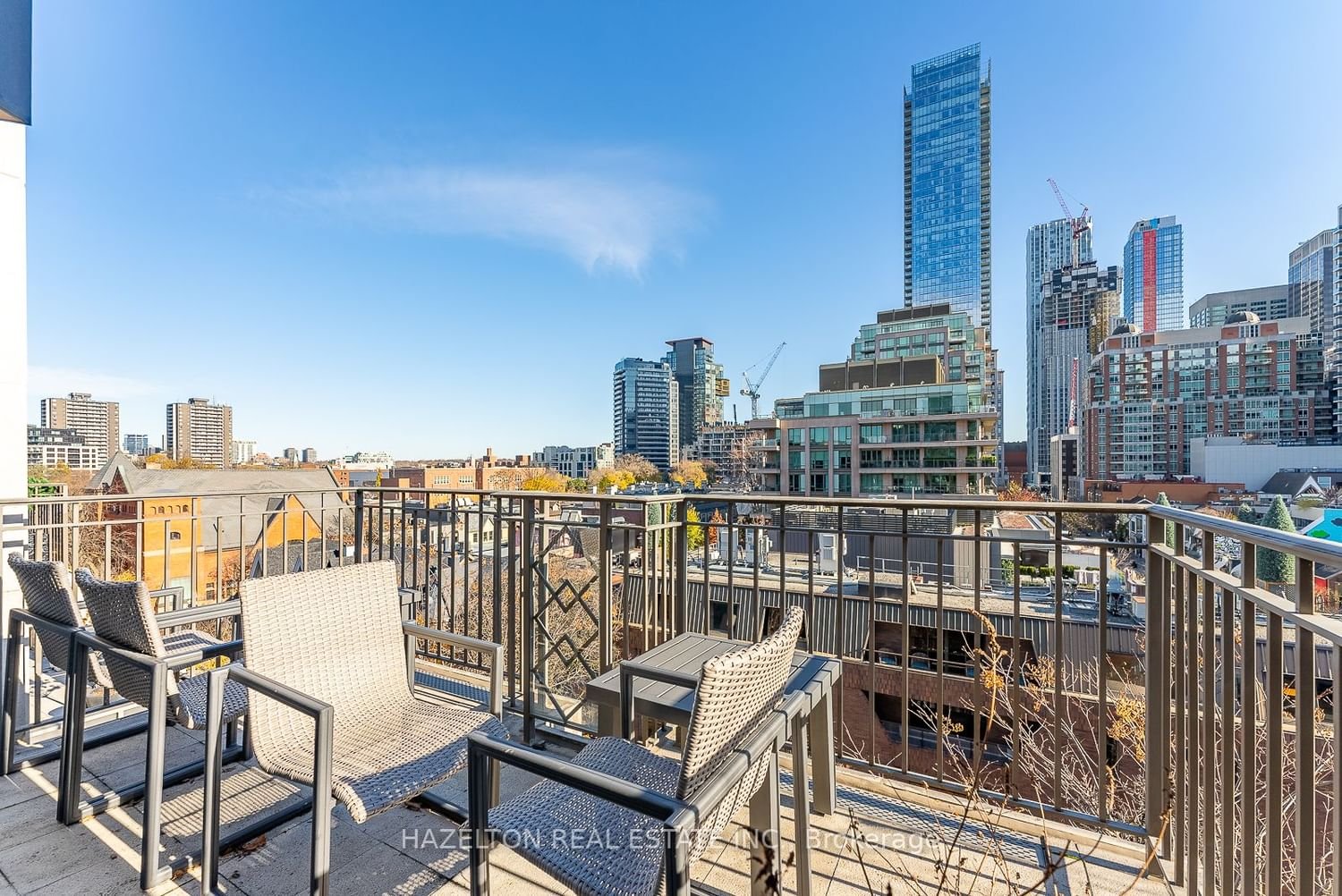 118 Yorkville Ave, unit 601 for sale - image #33