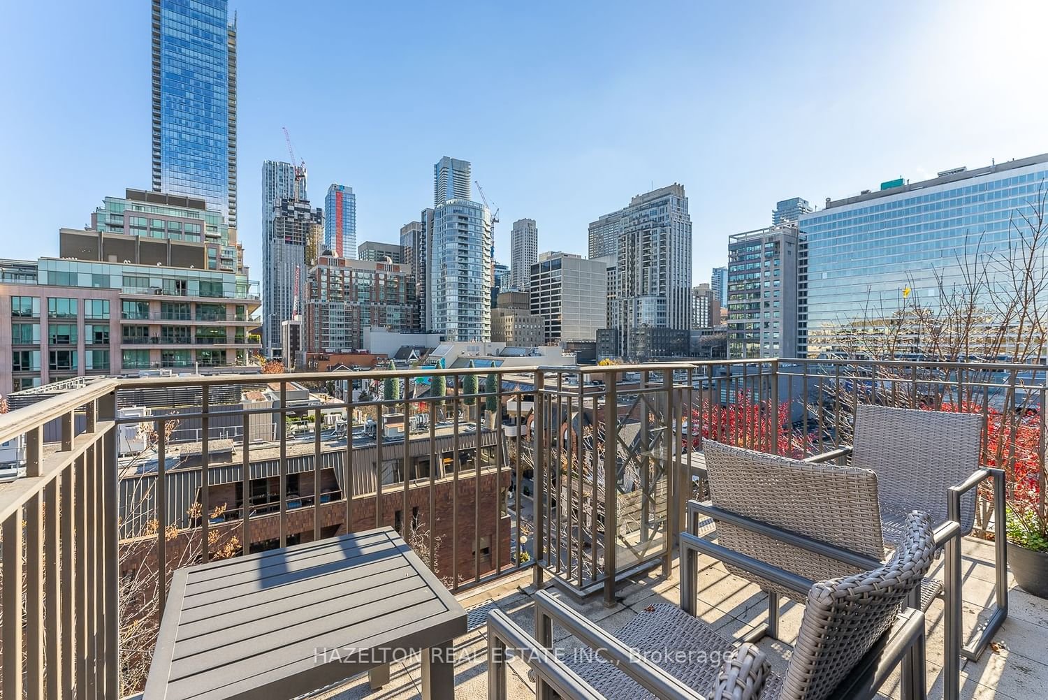 118 Yorkville Ave, unit 601 for sale - image #36